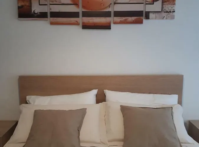 Guest house Soleluna Fiera 6 3*