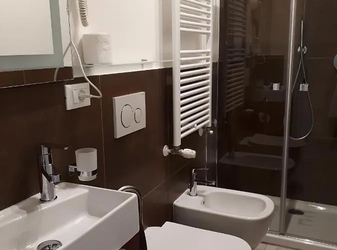 Soleluna Fiera 6 3* ボローニャ